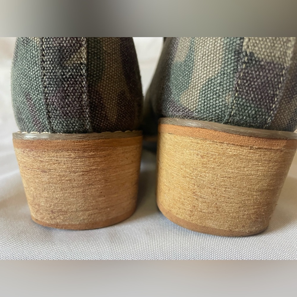EUC Boutique Corky’s Camouflage Ankle Boots - Picture 7 of 8